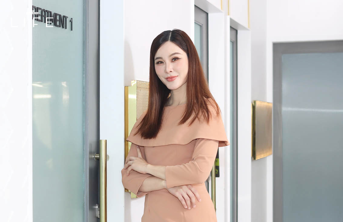 พญ.ศรินทิพย์ สุนทรัช ผู้บริหารและแพทย์ประจำ The Clover Clinic 1