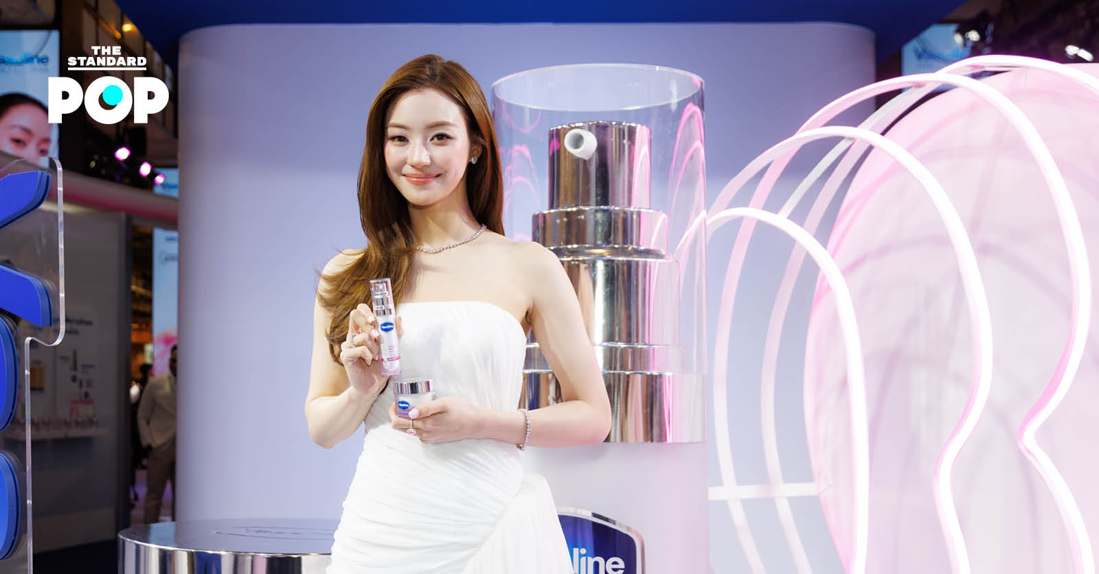 หมิว ณัชชา พรีเซนเตอร์ Vaseline Pro Derma Face Care ในงานเปิดตัวผลิตภัณฑ์