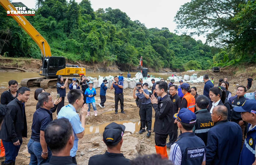 ศ.ดร.ยศชนัน วงศ์สวัสดิ์ ลงพื้นที่ตรวจเยี่ยมและให้กำลังใจผู้ประสบอุทกภัยในจังหวัดน่าน 4