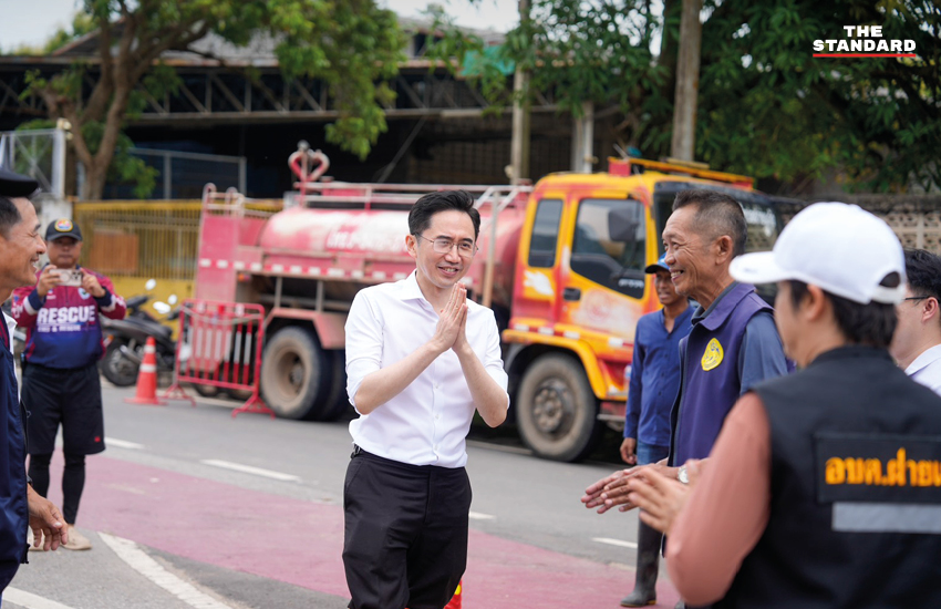 ศ.ดร.ยศชนัน วงศ์สวัสดิ์ รองนายกรัฐมนตรี ลงพื้นที่มอบถุงยังชีพและให้กำลังใจผู้ประสบภัยน้ำท่วมที่จังหวัดน่าน 5