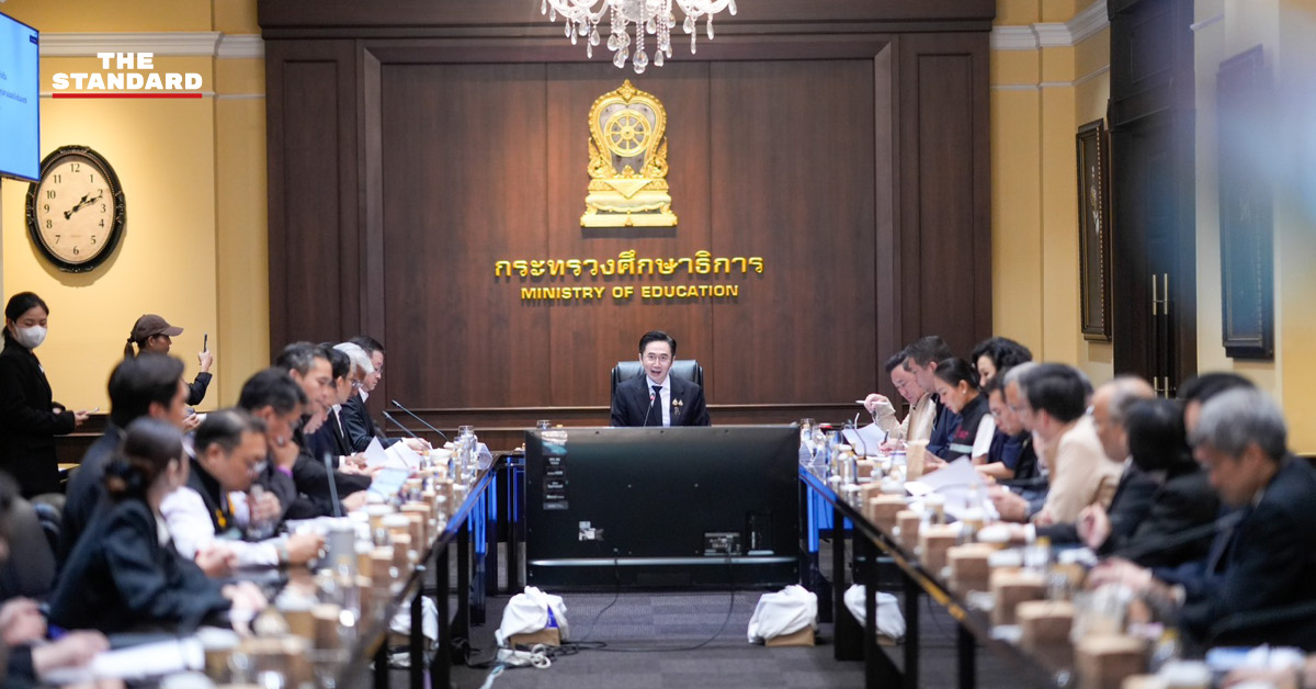 ยศชนัน วงศ์สวัสดิ์ รองนายกรัฐมนตรีและรัฐมนตรีว่าการกระทรวง อว. แถลงข่าวมาตรการความปลอดภัยในสถานศึกษา
