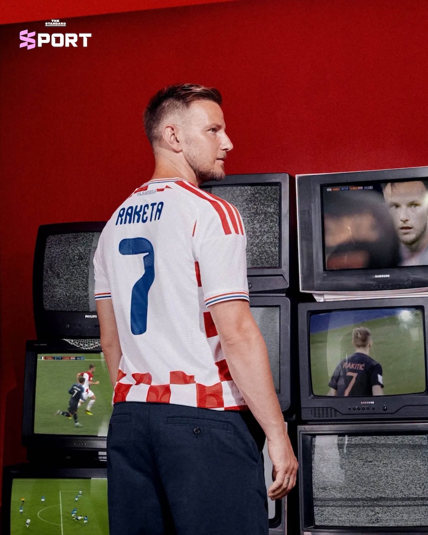 ภาพชุดแข่งทีมชาติโครเอเชียใหม่จาก adidas ที่มีลวดลายอักษรโบราณและงานลูกไม้ 1