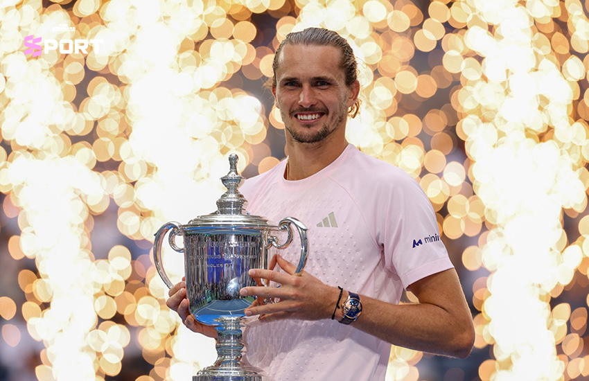 อเล็กซานเดอร์ ซเวเรฟ ชูถ้วยแชมป์ US Open 1