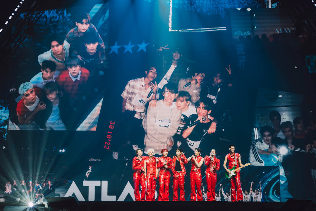 ภาพรวมวง ATLAS บนเวทีคอนเสิร์ต ATLAS RISING UP CONCERT 2