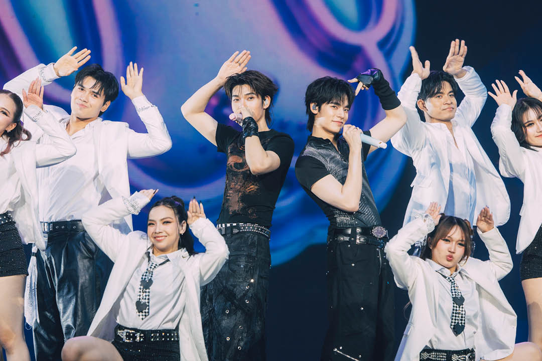 ภาพรวมวง ATLAS บนเวทีคอนเสิร์ต ATLAS RISING UP CONCERT 9