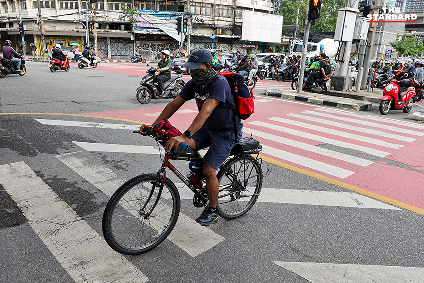 ผู้ว่าฯ ชัชชาติ สิทธิพันธุ์ และประชาชนร่วมกิจกรรม Bangkok Car Free 2026 เดินทางด้วยระบบขนส่งสาธารณะ 8