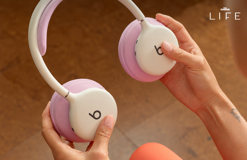 ภาพหูฟัง Beats 360 แบบครอบหูสีดำ 2