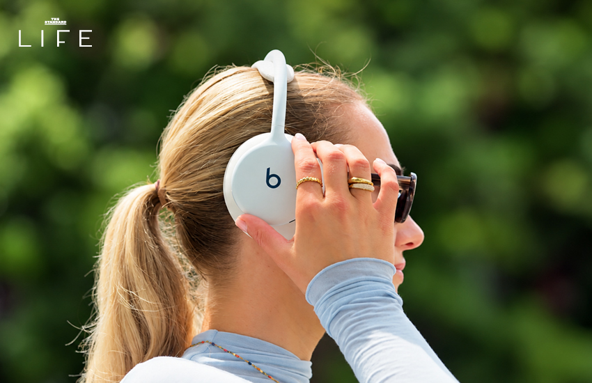 ภาพหูฟัง Beats 360 แบบครอบหูสีดำ 3