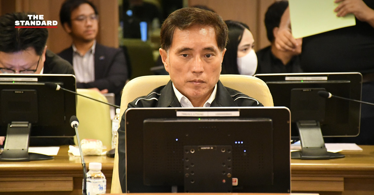 ภาพการประชุมคณะกรรมการขับเคลื่อนนโยบายตั๋วร่วมรถไฟฟ้า โดยมีรองนายกรัฐมนตรีและรองผู้ว่าฯ กทม. เข้าร่วม