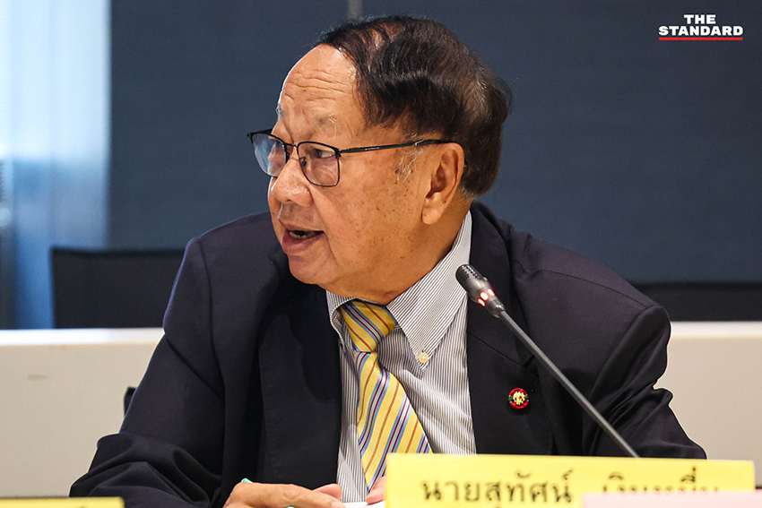 รังสิมันต์ โรม ประธานกรรมาธิการการกฎหมายฯ แถลงข่าว 7