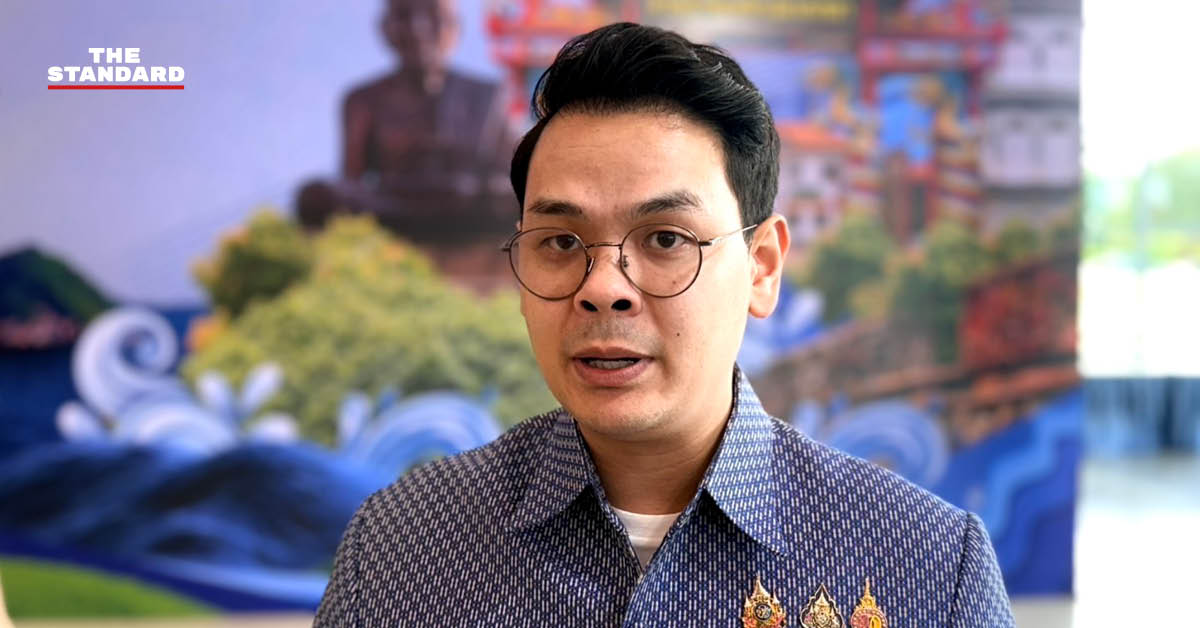 ไชยชนก ชิดชอบ รัฐมนตรีว่าการกระทรวงดิจิทัลเพื่อเศรษฐกิจและสังคม กำลังให้สัมภาษณ์