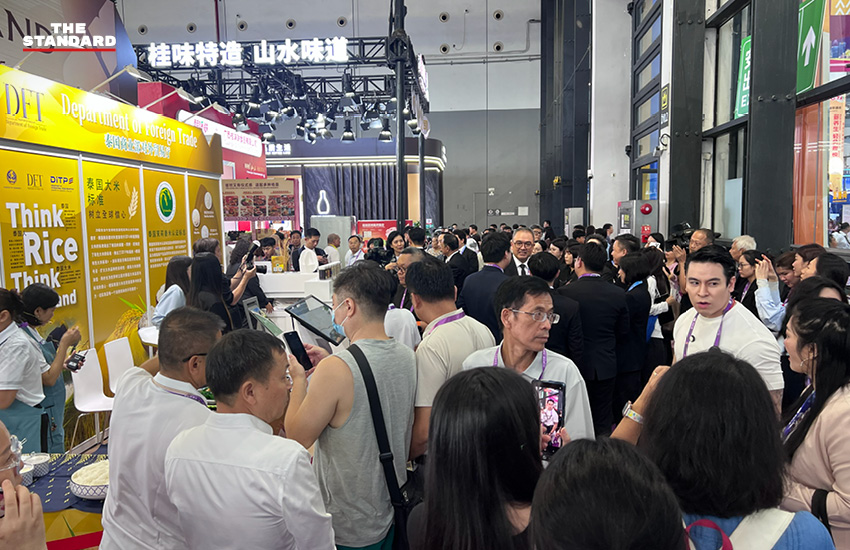 บรรยากาศงาน China-ASEAN Expo ที่หนานหนิง ผู้คนเดินชมบูธสินค้าไทยอย่างคึกคัก 6