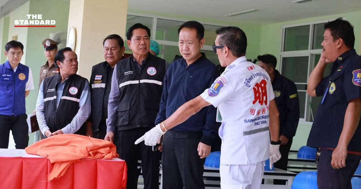 เจ้าหน้าที่ตำรวจและฝ่ายปกครองเข้าตรวจสอบเหตุยิงกันในโรงเรียนอนุบาลหนองปลาไหล