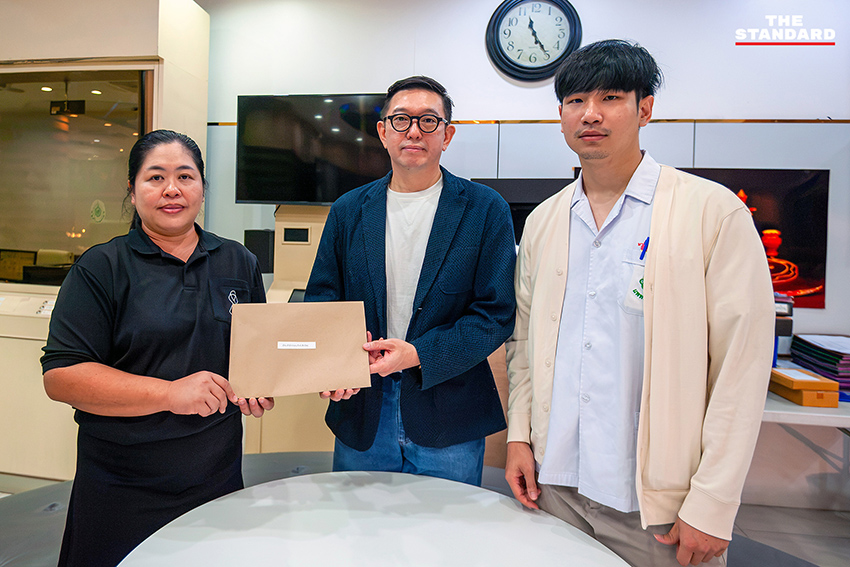 กลุ่มนักศึกษาและประชาคม มช. รวมตัวคัดค้านการรื้อถอนหอพักอ่างแก้ว บริเวณหน้าพื้นที่ที่ถูกล้อมรั้ว 3