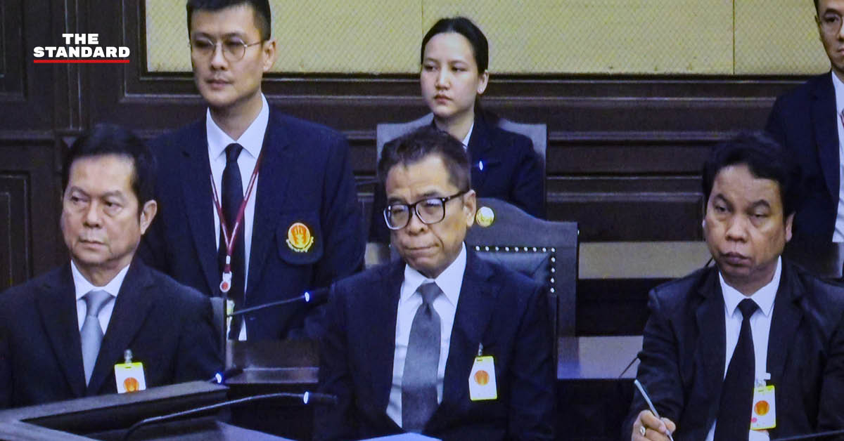 บรรยากาศบริเวณโถงสำนักงานศาลรัฐธรรมนูญระหว่างรอการวินิจฉัยคดีบาร์โค้ด