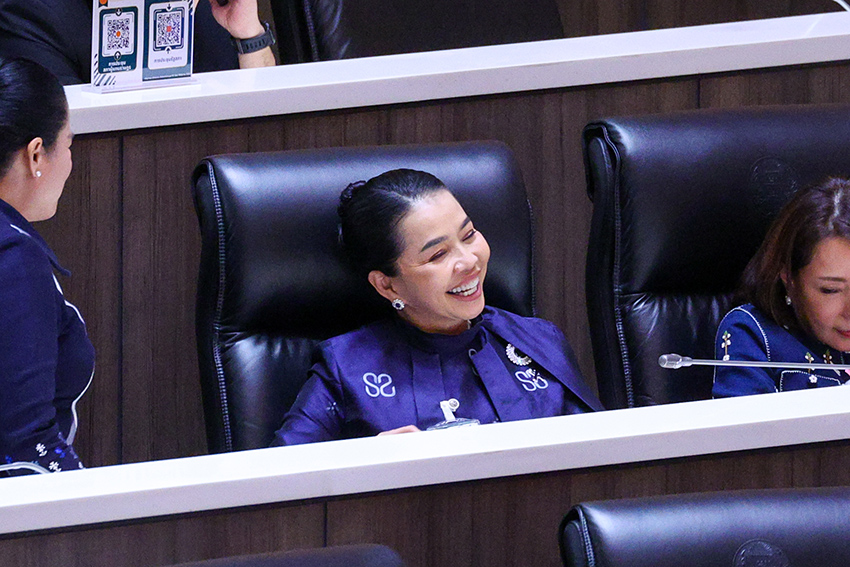 ภาพบรรยากาศการประชุมสภาผู้แทนราษฎร วาระพิจารณารายงาน กกต. 13
