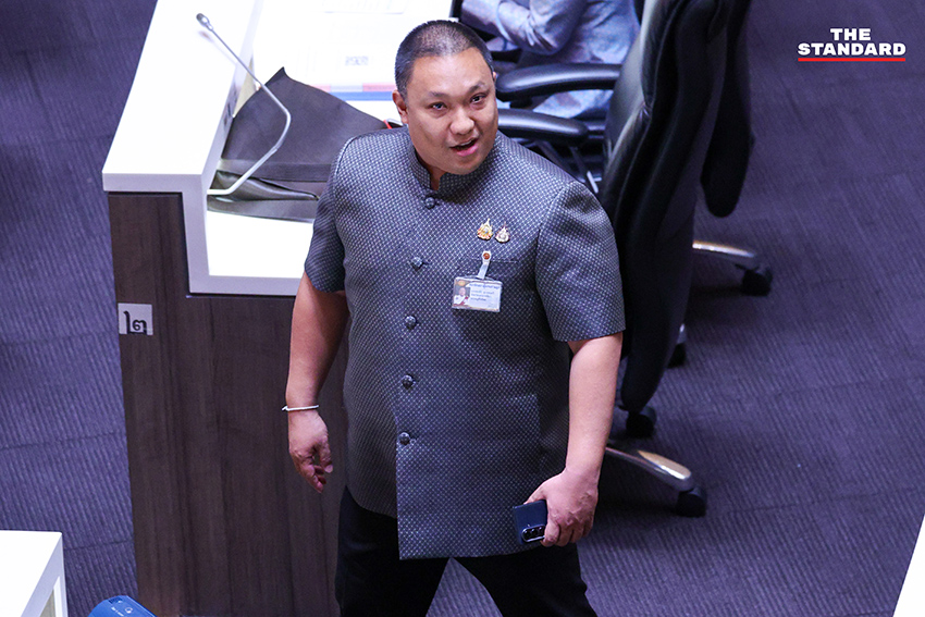 ภาพบรรยากาศการประชุมสภาผู้แทนราษฎร วาระพิจารณารายงาน กกต. 5
