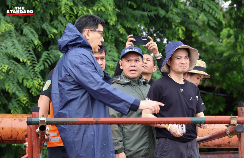 เอกนิติ วราวุธ และภราดร ลงพื้นที่ตรวจสถานการณ์น้ำท่วมที่จังหวัดพระนครศรีอยุธยา 1