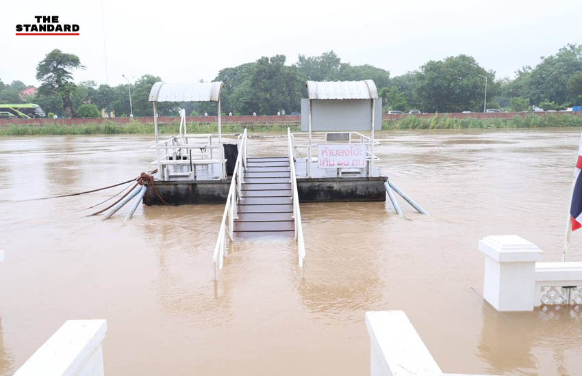 เอกนิติ วราวุธ และภราดร ลงพื้นที่ตรวจสถานการณ์น้ำท่วมที่จังหวัดพระนครศรีอยุธยา 6