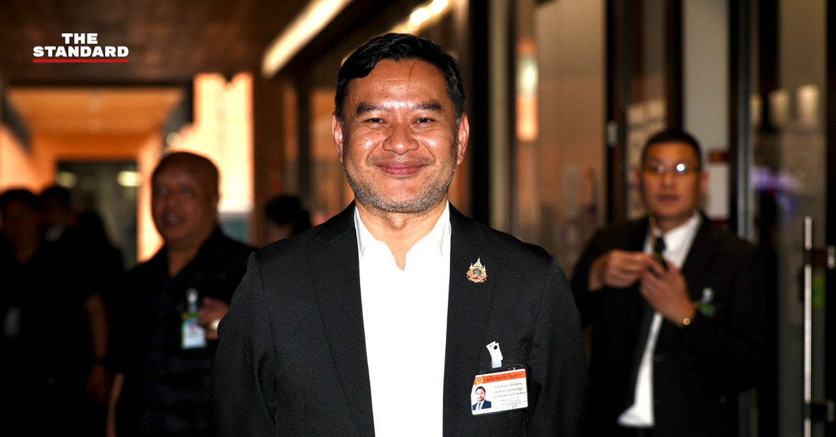 ภาพ นพ.เอกภพ เพียรพิเศษ โฆษกประจำสำนักนายกรัฐมนตรีคนใหม่
