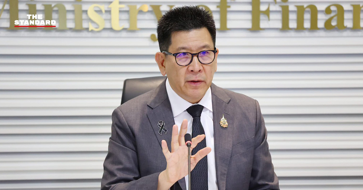 เอกนิติ นิติทัณฑ์ประภาศ รองนายกรัฐมนตรีและรัฐมนตรีว่าการกระทรวงการคลัง