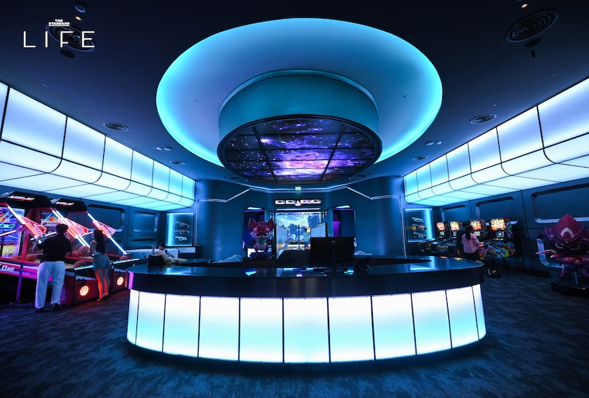 ภาพมุมสูงของโรงแรม Grande Centre Point Voyage Pattaya พร้อมสวนน้ำขนาดใหญ่ 4