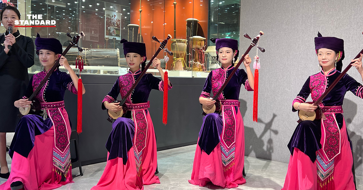 ภาพการแสดงดนตรีพื้นเมืองของชนเผ่าจ้วงในงานแลกเปลี่ยนวัฒนธรรมที่กว่างซีจ้วง