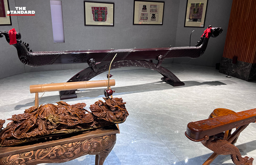 ภาพการแสดงดนตรีพื้นเมืองของชนเผ่าจ้วงในงานแลกเปลี่ยนวัฒนธรรมที่กว่างซีจ้วง 10