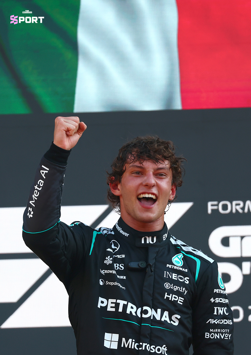 คิมี อันโตเนลลี นักขับ F1 ทีมเมอร์ซีเดส ฉลองชัยชนะหลังคว้าแชมป์อิตาเลียน กรังด์ปรีซ์ 4