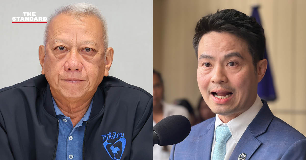 พิพัฒน์ รัชกิจประการ รองนายกรัฐมนตรีและรัฐมนตรีว่าการกระทรวงคมนาคม ให้สัมภาษณ์สื่อมวลชน