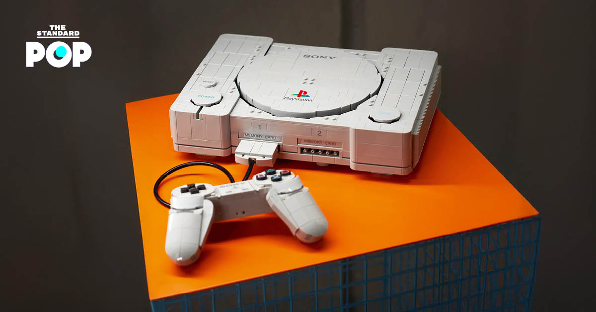 ภาพเซ็ตตัวต่อ LEGO PlayStation รุ่นออริจินัลปี 1994 พร้อมจอยคอนโทรลเลอร์