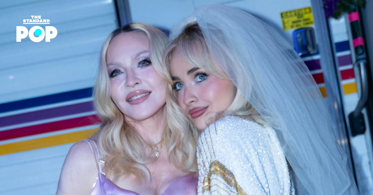 Madonna ขณะแสดงบนเวที MTV VMAs 2026
