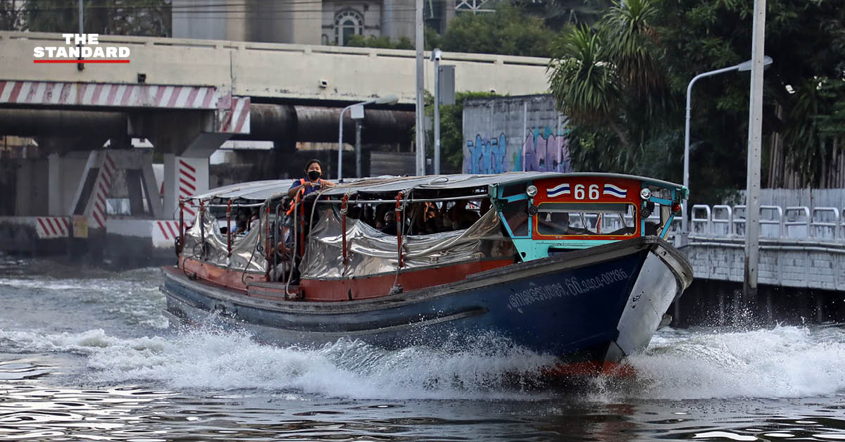 ภาพเรือโดยสารในคลองแสนแสบที่ถูกระงับการเดินเรือชั่วคราว