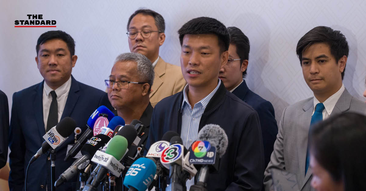 ณัฐพงษ์ เรืองปัญญาวุฒิ สส.บัญชีรายชื่อ และหัวหน้าพรรคประชาชน ลงพื้นที่สำรวจสถานการณ์น้ำท่วมในจังหวัดพระนครศรีอยุธยา