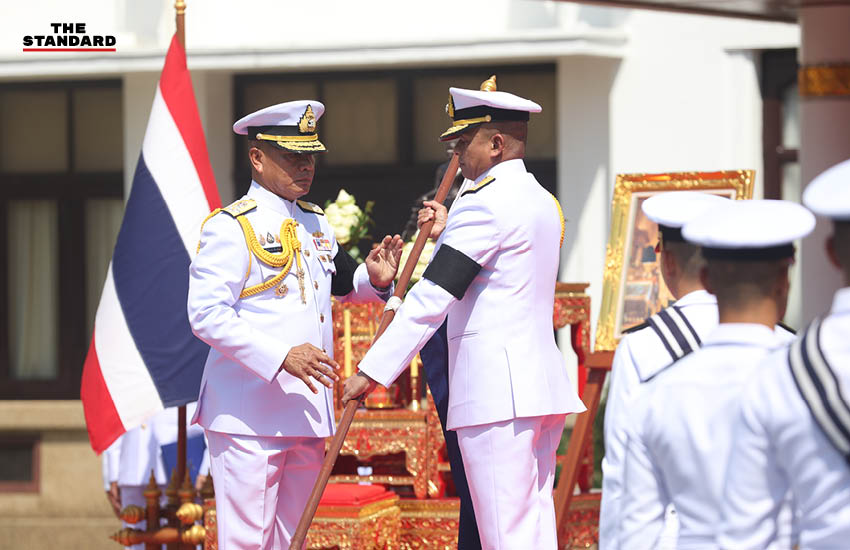 พล.ร.อ. นเรศ วงศ์ตระกูล ผู้บัญชาการทหารเรือคนใหม่ ในพิธีรับมอบหน้าที่ 1