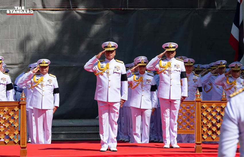 พล.ร.อ. นเรศ วงศ์ตระกูล ผู้บัญชาการทหารเรือคนใหม่ ในพิธีรับมอบหน้าที่ 3