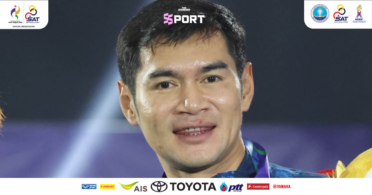 พักตร์พงษ์ เดชเจริญ นักกีฬาเทคบอลชายทีมชาติไทย สวมเหรียญทอง