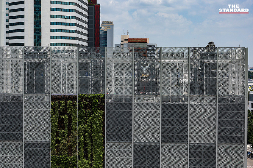 เจ้าหน้าที่กรมควบคุมมลพิษกำลังตรวจสอบพื้นที่ Data Center ย่านพระราม 9 5