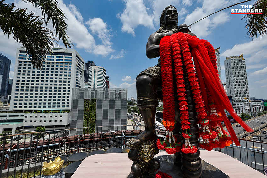 เจ้าหน้าที่กรมควบคุมมลพิษกำลังตรวจสอบพื้นที่ Data Center ย่านพระราม 9 6