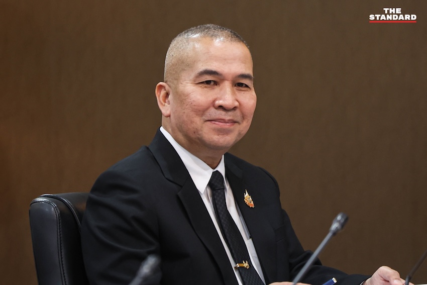 ภาพการประชุมคณะกรรมการสร้างเสริมสังคมสันติสุข นำโดย ปกรณ์ นิลประพันธ์ ที่ทำเนียบรัฐบาล 2
