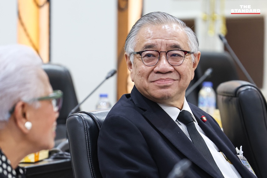ภาพการประชุมคณะกรรมการสร้างเสริมสังคมสันติสุข นำโดย ปกรณ์ นิลประพันธ์ ที่ทำเนียบรัฐบาล 3