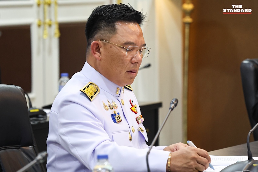 ภาพการประชุมคณะกรรมการสร้างเสริมสังคมสันติสุข นำโดย ปกรณ์ นิลประพันธ์ ที่ทำเนียบรัฐบาล 9