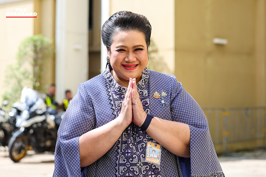 อนุทิน ชาญวีรกูล นายกรัฐมนตรี นำประชุมคณะรัฐมนตรี 8