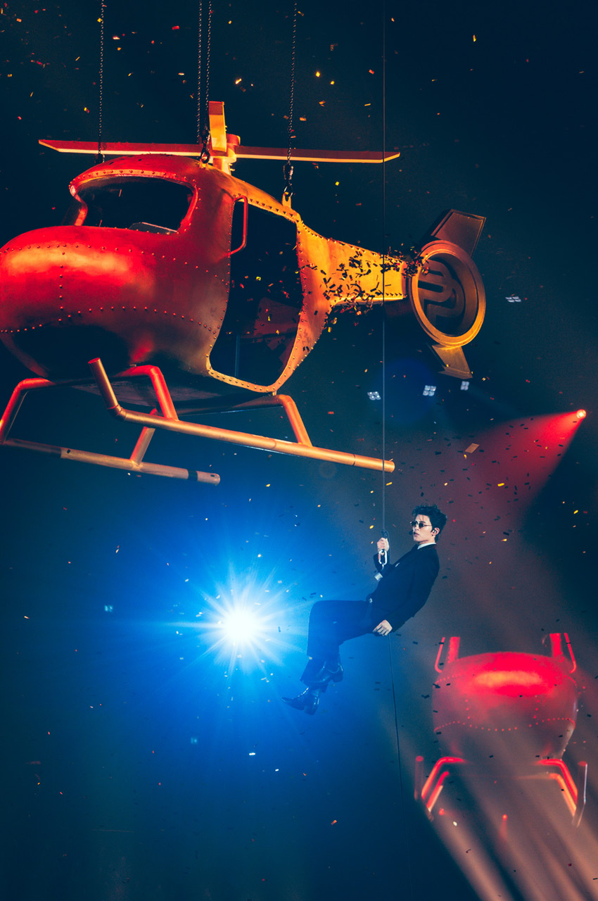 ปอนด์-ณราวิชญ์ และ ภูวินทร์-ตั้งศักดิ์ยืน บนเวทีคอนเสิร์ต POND PHUWIN Space Soul-dyssey CONCERT 7