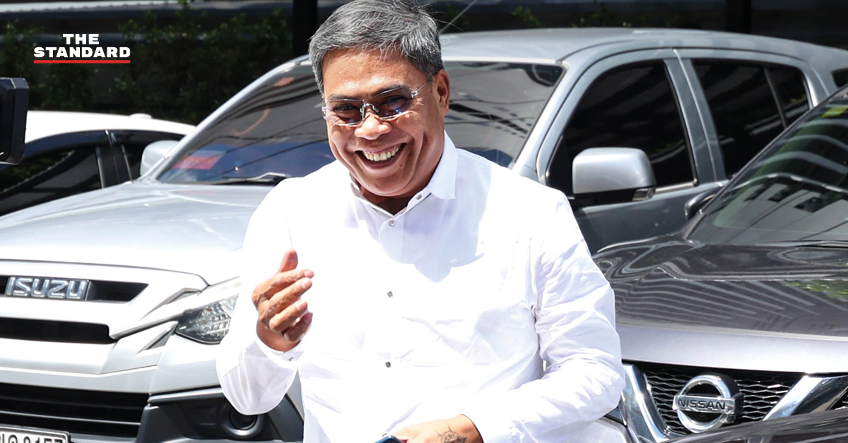 ป๋อง สุพรรณ หรือ เสมอ งิ้วงาม เซียนพระชื่อดัง เดินทางเข้าพบพนักงานสอบสวน กองบังคับการปราบปราม