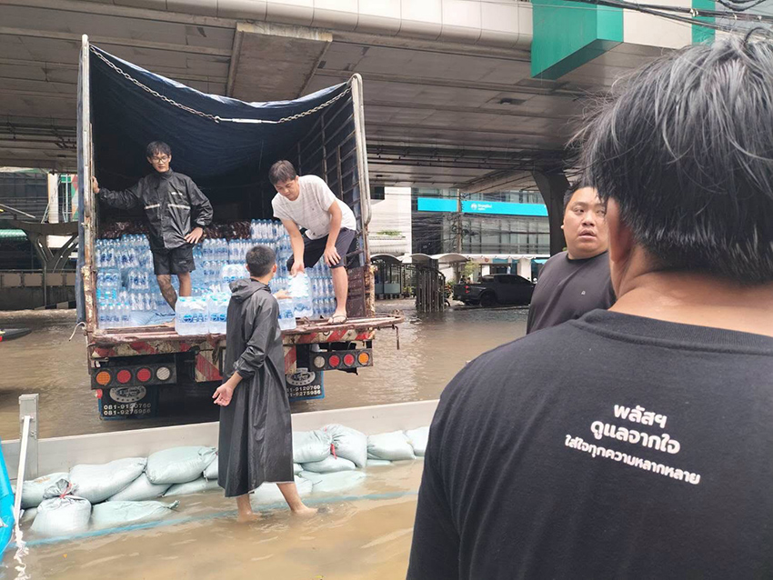 ภาพกราฟิกแสดงมาตรการช่วยเหลือผู้ประสบภัยน้ำท่วมของภาคเอกชน 5
