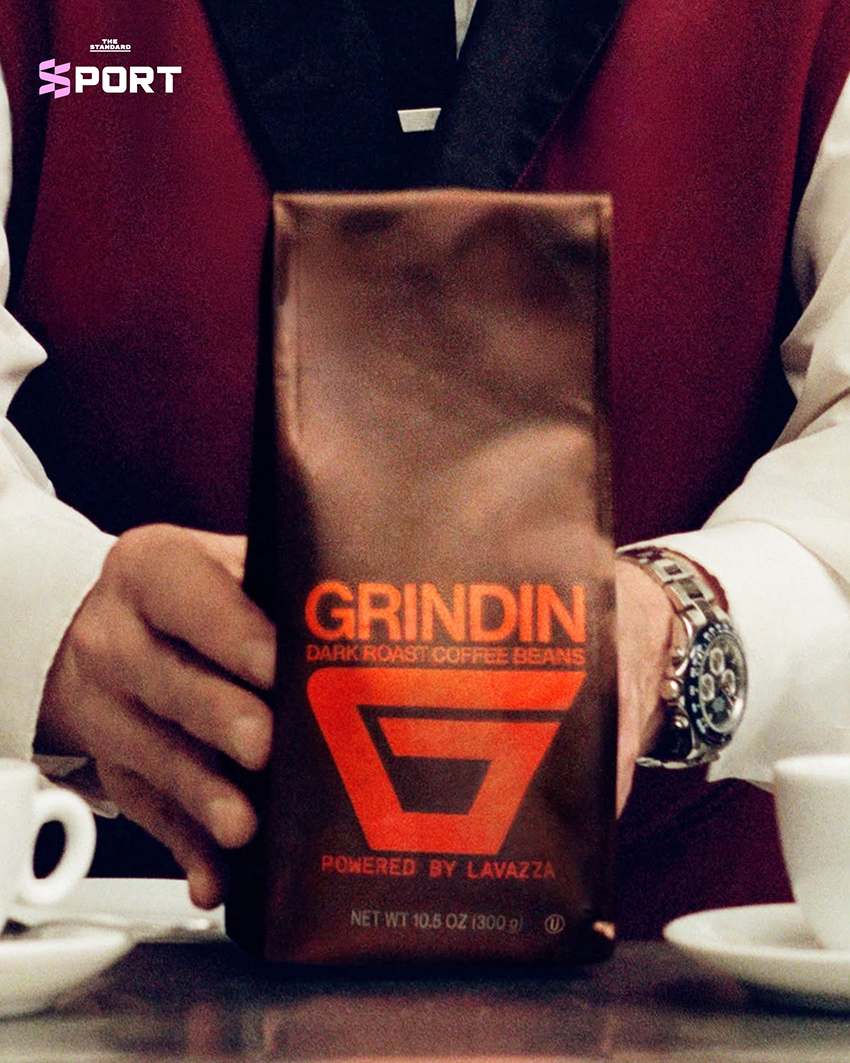 ภาพ Pusha T และ Pharrell Williams พร้อมโลโก้ Grindin’ Coffee 8