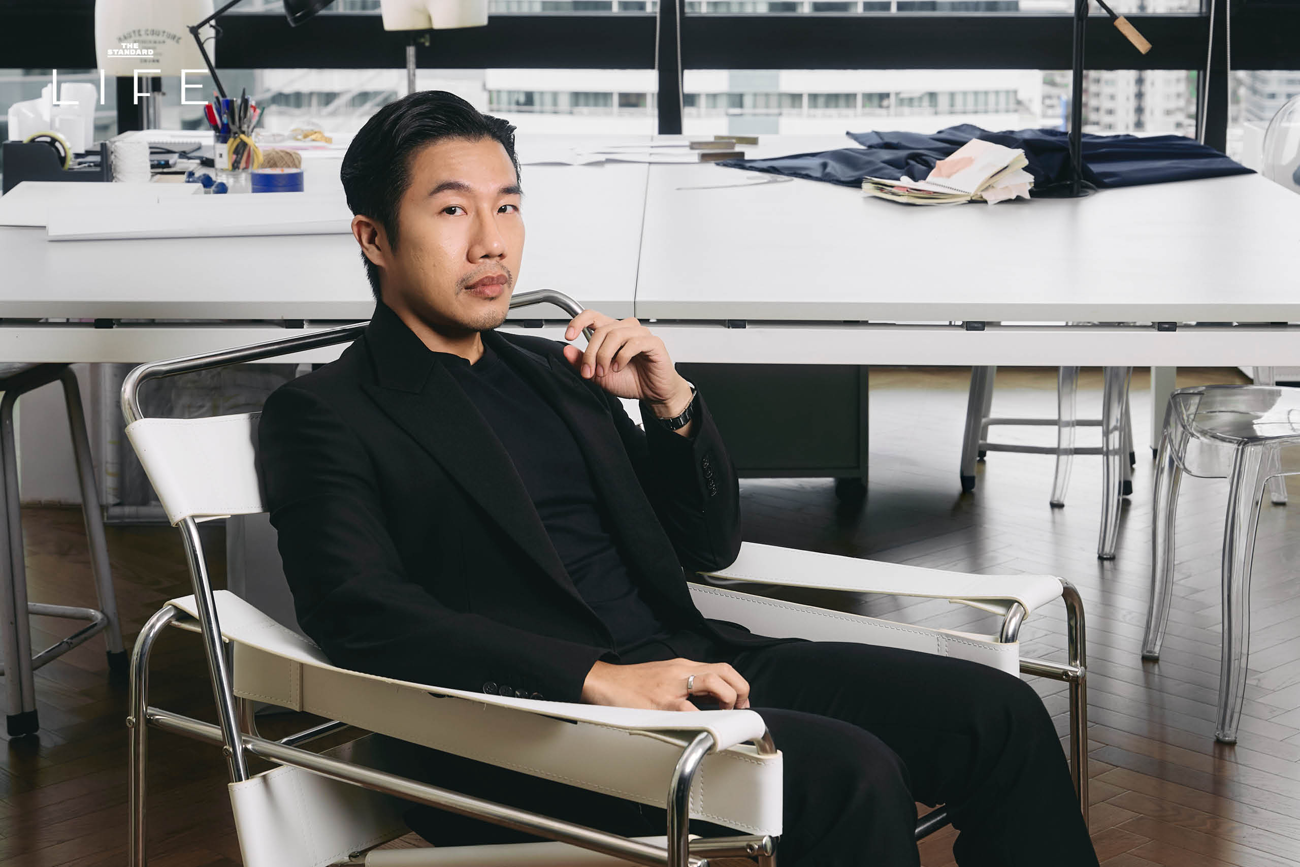 ภาพปกแคมเปญ Structural Beauty ของ Radiesse และ Sean POEM แสดงถึงความงามที่เริ่มต้นจากโครงสร้างผิว 3