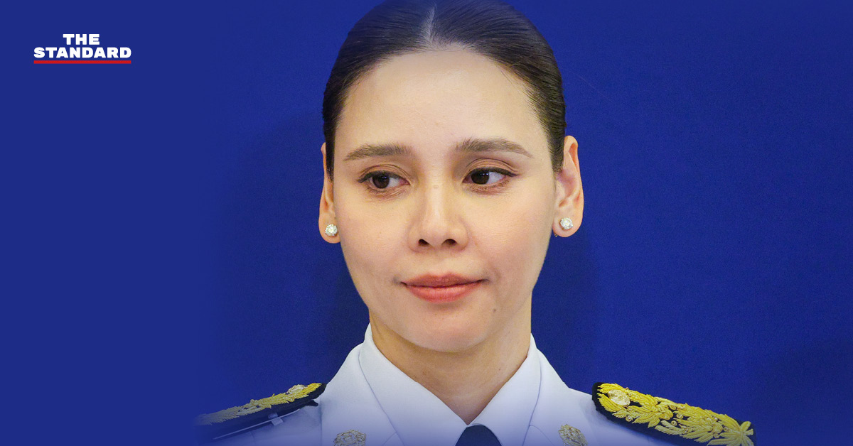 ซาบีดา ไทยเศรษฐ์ รัฐมนตรีว่าการกระทรวงวัฒนธรรม กำลังให้สัมภาษณ์สื่อมวลชน