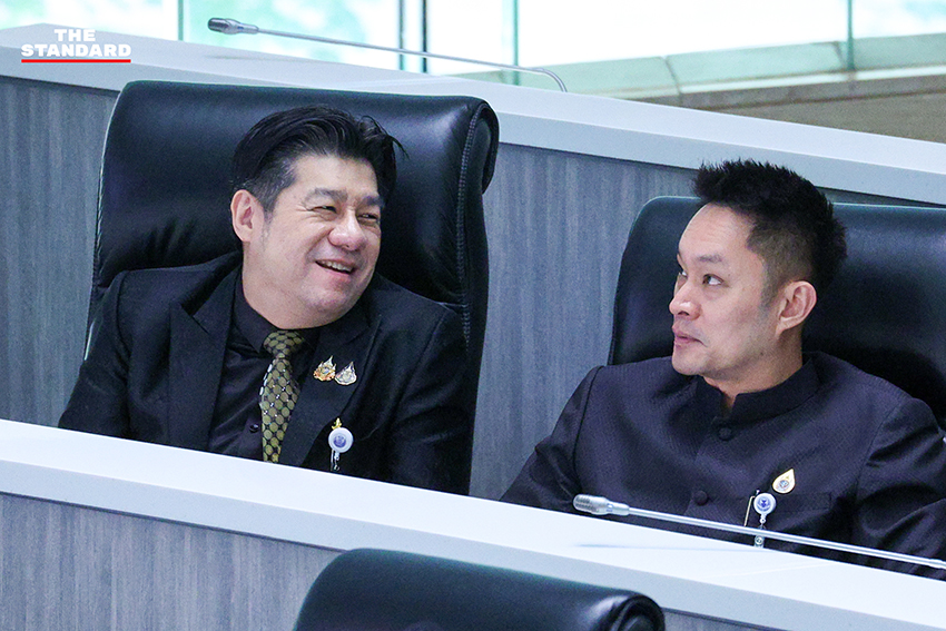 บรรยากาศการประชุมวุฒิสภา โดยมีพล.อ. เกรียงไกร ศรีรักษ์ ทำหน้าที่ประธานในที่ประชุม 11